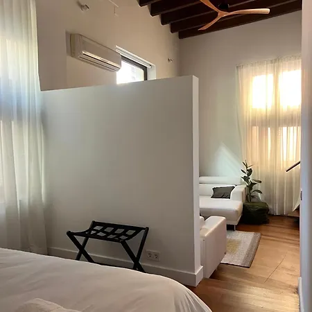 Daire Susillo House
