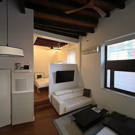 Susillo House Daire
